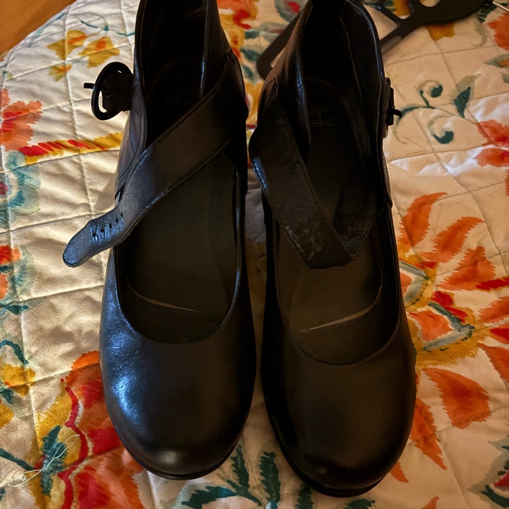 Elegant Black Women's Shoes